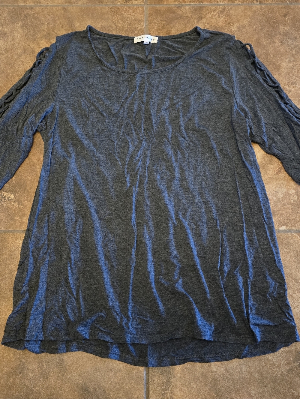 Dark Grey | RETROLOGY | Detailed 3/4 Sleeve